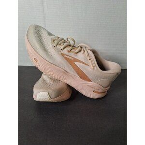 Brooks Ghost Max Womens Size 9 1203951B135 Pink Soles Athletic Shoes Sneakers
